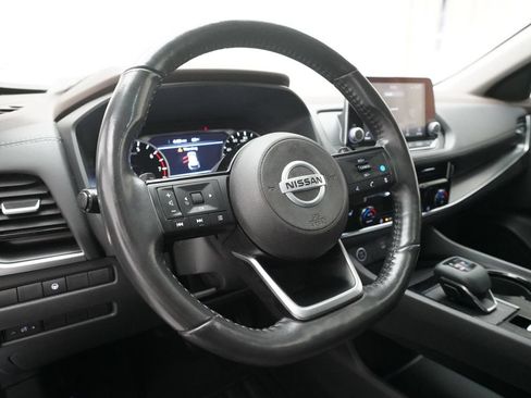 Used 2021 Nissan Rogue SV AWD/4WD image 8