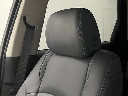 Used 2020 Buick Enclave Premium w/ Surround and Sites Package FWD image 48