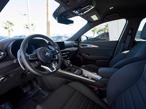 Used 2024 Dodge Hornet R/T w/ Tech Pack w/o Parking image 2