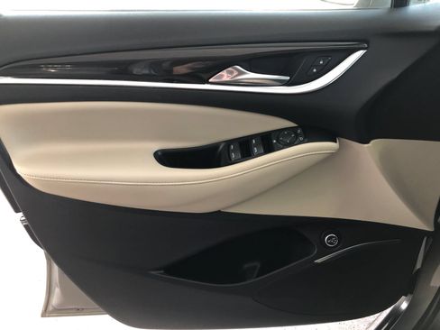 Used 2019 Buick Enclave Essence FWD image 36