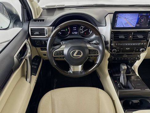 Certified 2022 Lexus GX 460 Luxury w/ Off Road Package AWD/4WD image 23