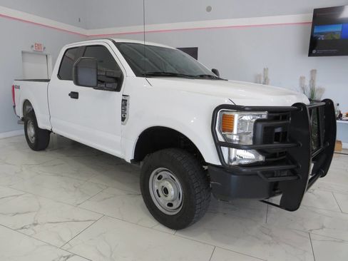 Used 2020 Ford F250 XL w/ Snow Plow Prep Package image 2