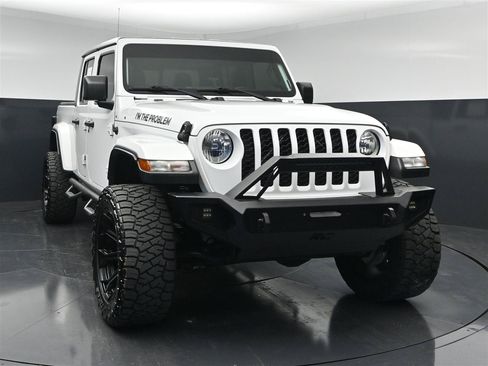 Used 2020 Jeep Gladiator Sport w/ Quick Order Package 24S AWD/4WD image 1