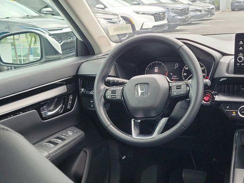Used 2025 Honda CR-V EX-L image 3