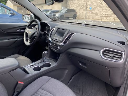 Used 2021 Chevrolet Equinox LT AWD/4WD image 18