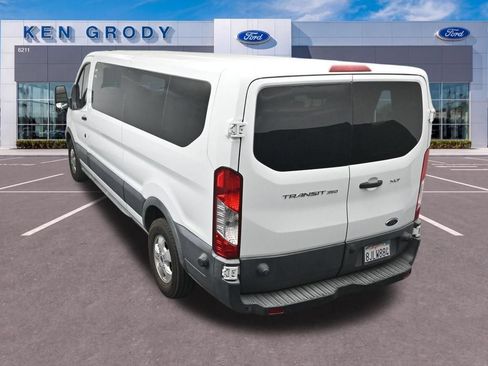 Used 2017 Ford Transit 350 XLT RWD image 15