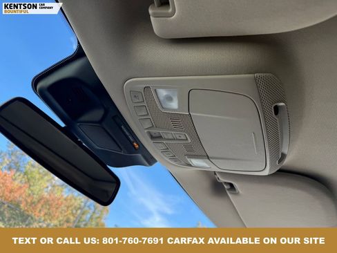 Used 2024 Ford Expedition Limited image 33