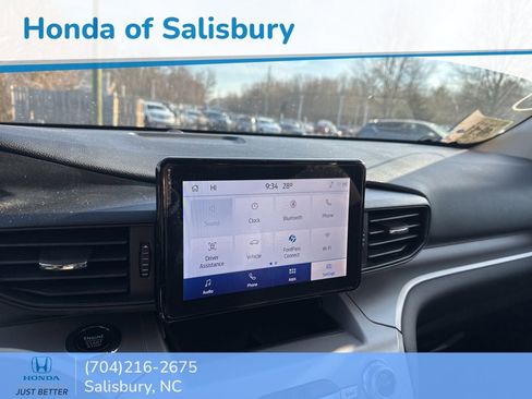 Used 2023 Ford Explorer XLT image 15