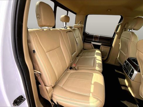 Used 2019 Ford F150 Lariat RWD image 21