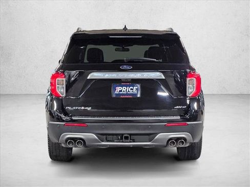 Used 2023 Ford Explorer Platinum w/ Technology Package image 6