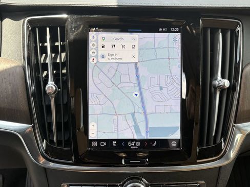 Used 2023 Volvo S90 B6 Ultimate w/ Lounge Package image 19