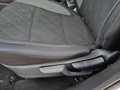 Used 2020 Nissan Kicks S FWD image 21