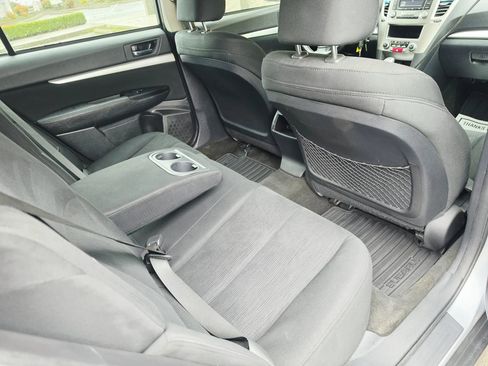 Used 2013 Subaru Outback 2.5i image 12