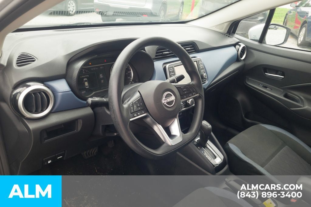 Used 2024 Nissan Versa SV w/ Trunk Package FWD image 5