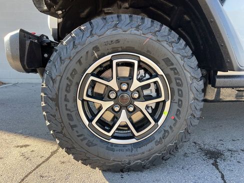 New 2026 Jeep Wrangler Rubicon image 25