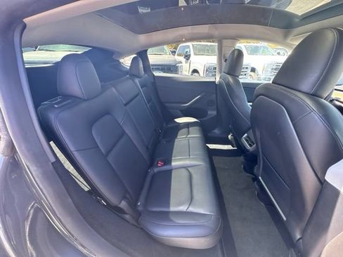 Used 2023 Tesla Model Y 2WD image 9