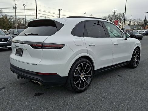 Used 2023 Porsche Cayenne S image 8