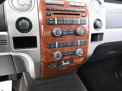 Used 2010 Ford F150 Lariat image 12