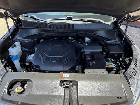 Used 2019 Kia Sorento FWD V6 image 27