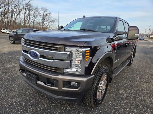 Used 2019 Ford F250 King Ranch w/ Snow Plow Prep Package image 4