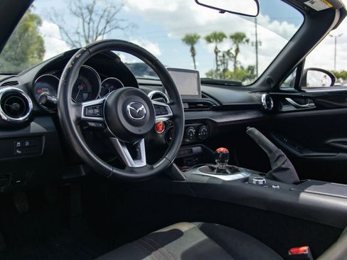 Used 2017 MAZDA MX-5 Miata RF Club w/ Brembo/BBS Package RWD image 27