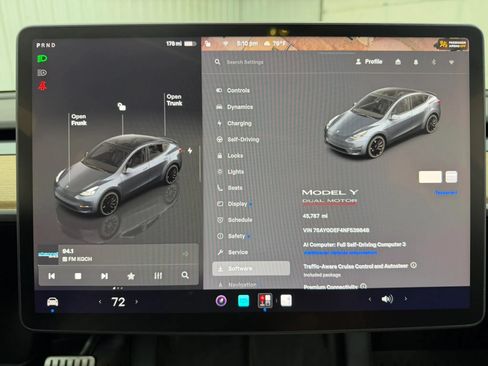 Used 2022 Tesla Model Y Performance AWD/4WD image 22