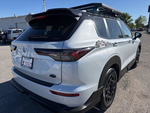 New 2026 Mitsubishi Outlander AWD image 9