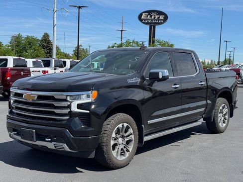 Used 2023 Chevrolet Silverado 1500 High Country w/ Technology Package AWD/4WD image 3