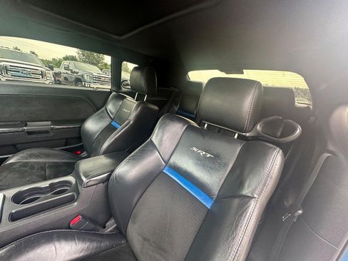 Used 2010 Dodge Challenger SRT8 w/ SRT Option Group II RWD image 15