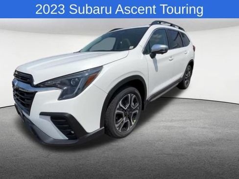 Used 2023 Subaru Ascent Touring AWD/4WD image 4