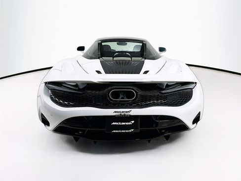 Used 2024 McLaren 750S Spider RWD image 5