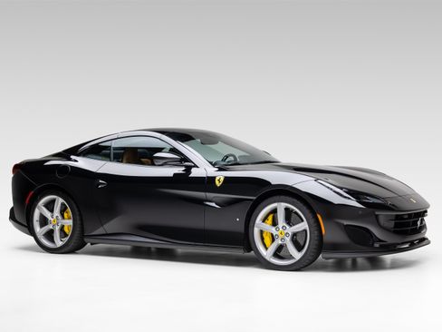 Used 2020 Ferrari Portofino RWD image 11