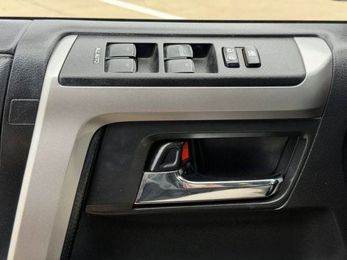 Used 2022 Toyota 4Runner SR5 AWD/4WD image 23
