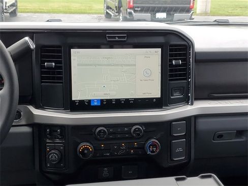New 2025 Ford F350 XLT w/ Black Appearance Package image 28