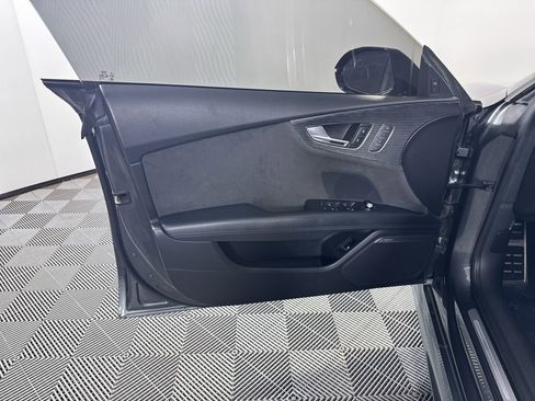 Used 2018 Audi RS 7 image 34