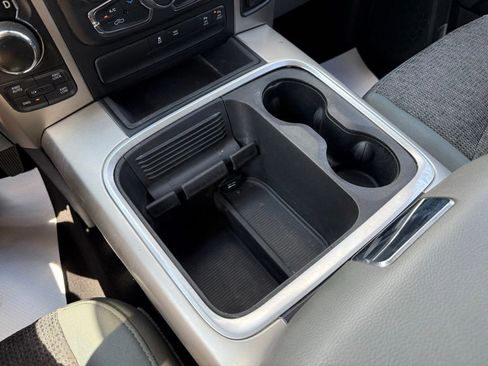 Used 2018 RAM 1500 Big Horn AWD/4WD image 37