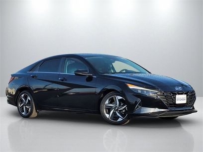 Used 2023 Hyundai Elantra Limited