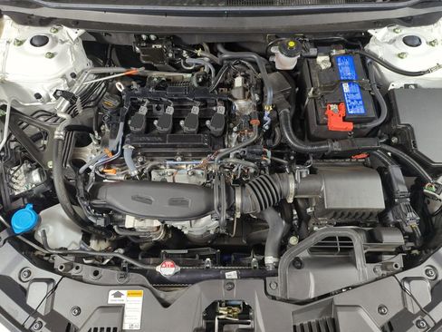 Used 2025 Honda Accord SE image 18