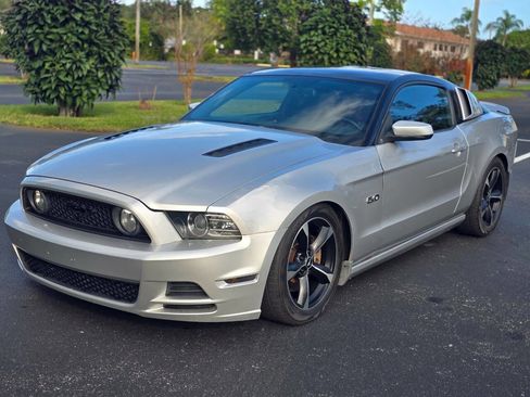 Used 2013 Ford Mustang GT Premium w/ Security Pkg image 6