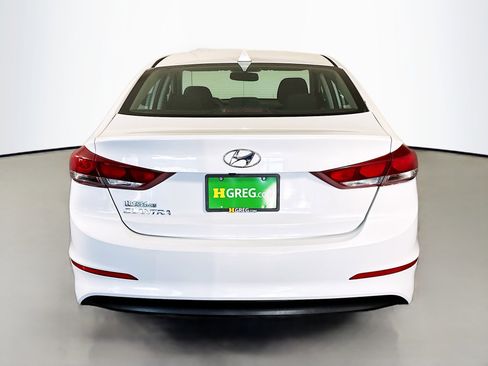 Used 2018 Hyundai Elantra SEL image 8