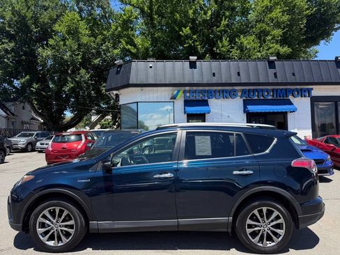 Used 2018 Toyota RAV4 Limited w/ Advanced Technology Package AWD/4WD image 5