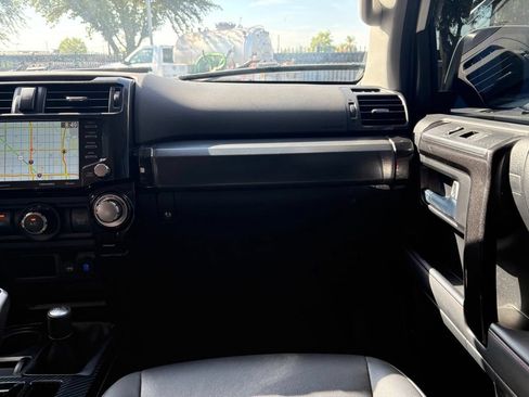 Used 2023 Toyota 4Runner TRD Off-Road Premium AWD/4WD image 9
