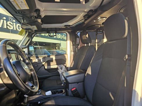 Used 2020 Jeep Wrangler Unlimited Sport image 6