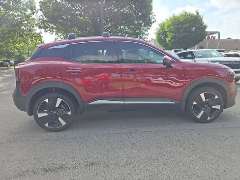 Certified 2025 Nissan Kicks SR w/ Illumination Package AWD/4WD image 9