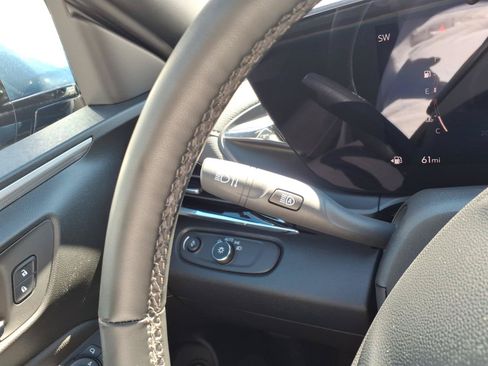 Used 2025 Buick Envista Avenir FWD image 17