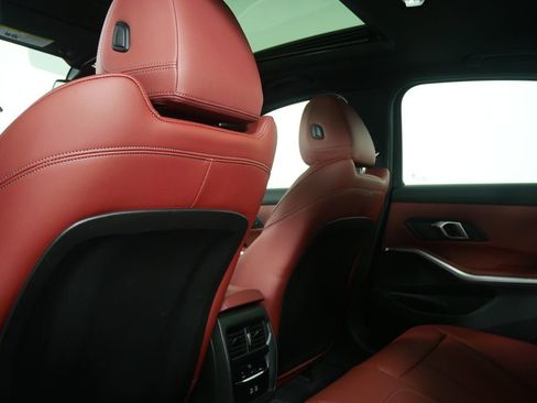 Used 2025 BMW 330i Sedan image 16