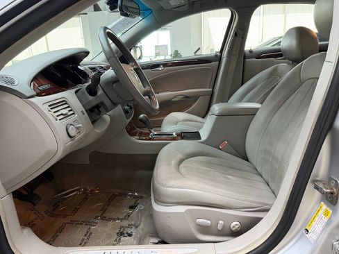 Used 2009 Buick Lucerne CXL w/ Driver Confidence Package FWD image 11