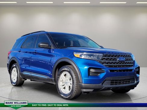 Certified 2023 Ford Explorer XLT AWD/4WD image 1