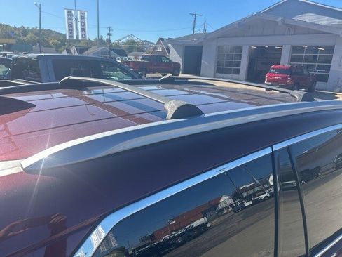 Used 2021 Honda Pilot Touring image 11