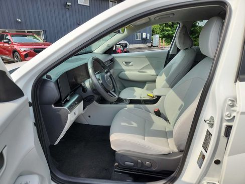Used 2024 Hyundai Kona SEL AWD/4WD image 14